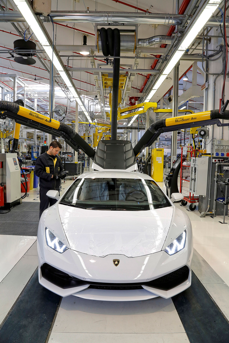 Illustration for article titled How Lamborghini Builds The Huracan